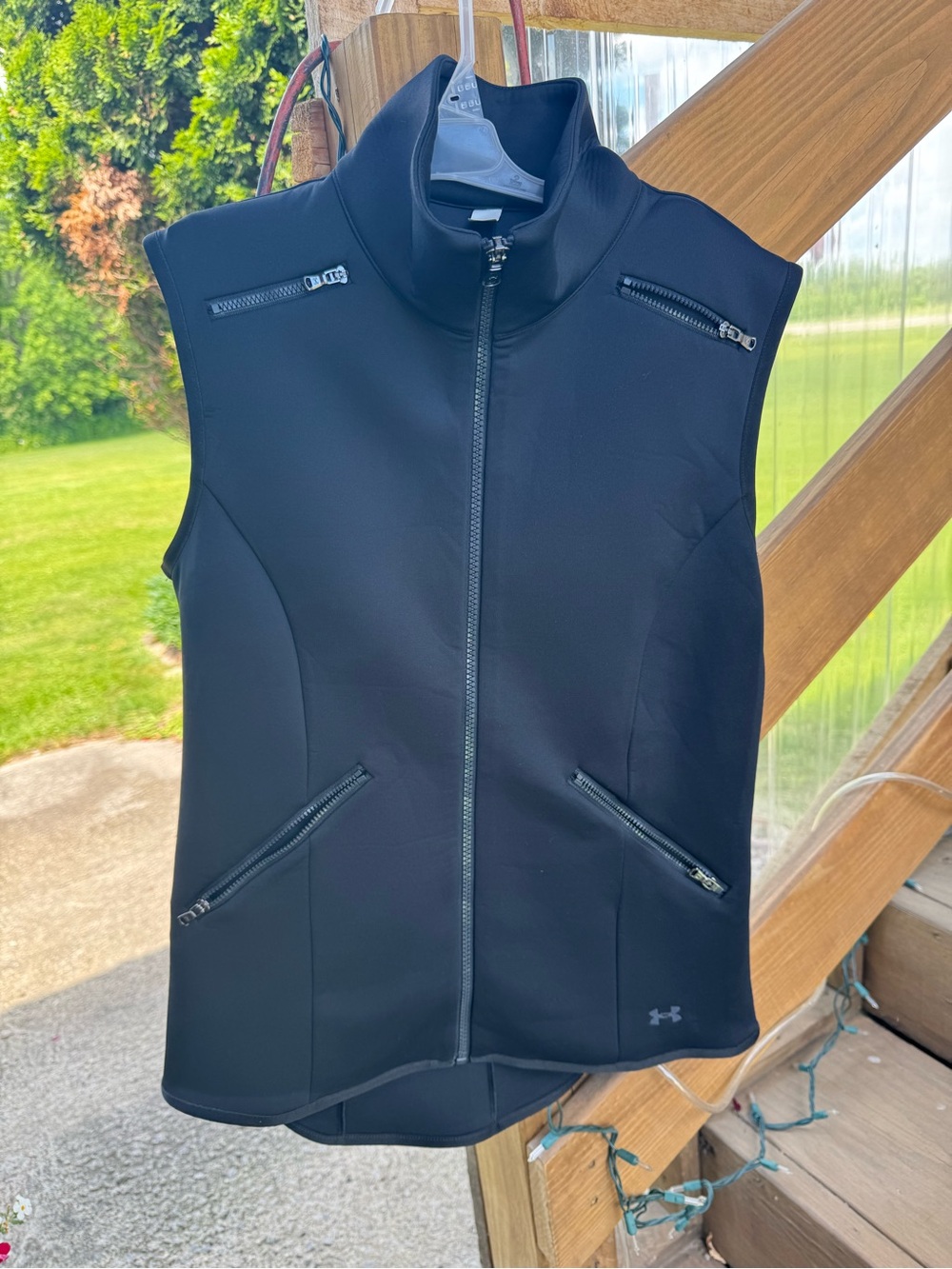 Under Armour Black Sleeveless Tech Vest with Zipper Pockets